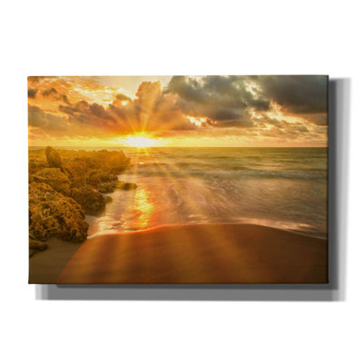 «Cartagena Sun Burst On Canvas» par Mark A Paulda, reproduction