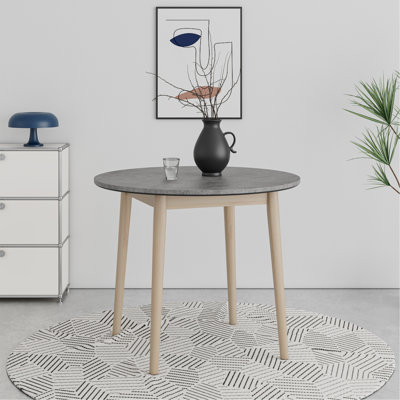Table de salle à manger Studio avec plateau Smort et pieds en bois massif Studio