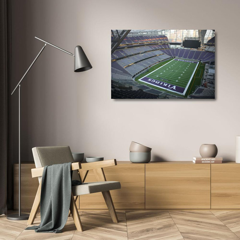 U.S. Bank Stadium, H 16 po x l 24 po