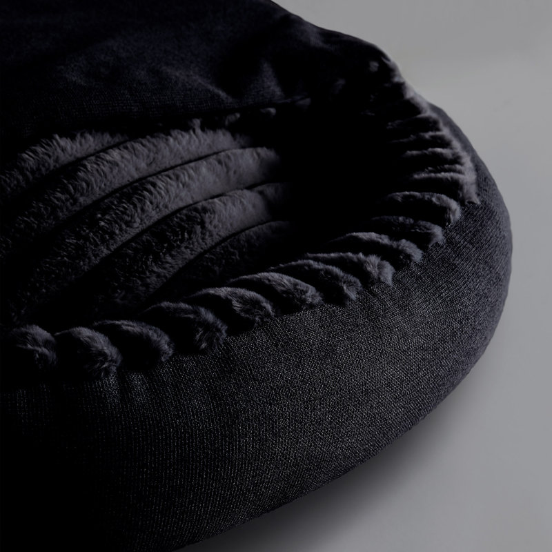 Lit pour animal de compagnie couvert noir Cuddly, Moyen (H 7 po x l 28 po x P 28 po), Noir