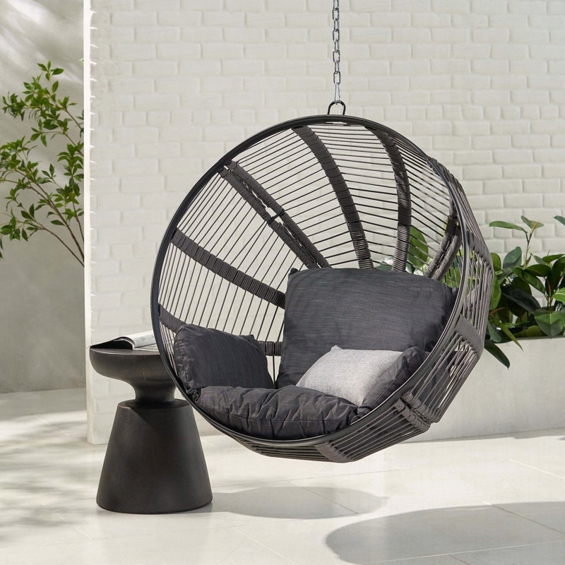  Balançoire à panier suspendue ronde moderne, grande structure sphérique en osier avec coussins moelleux pour l'extérieur