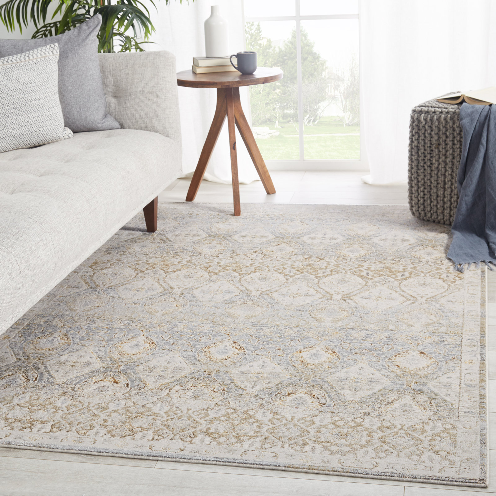 Lynnette Gray Oriental Rug, Rectangle 6'7" x 9'6"