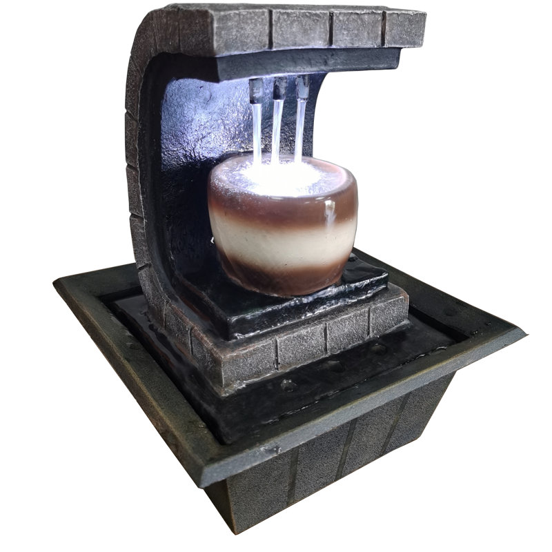Fontaine en résine avec lumière