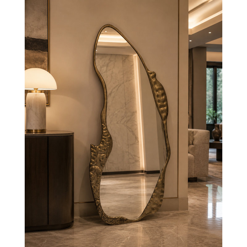 Miroir de plancher pleine longueur sculptural ondulé