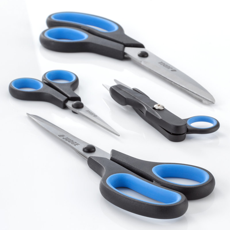 Judge - 4 Piece Scissor Set (needs collection)