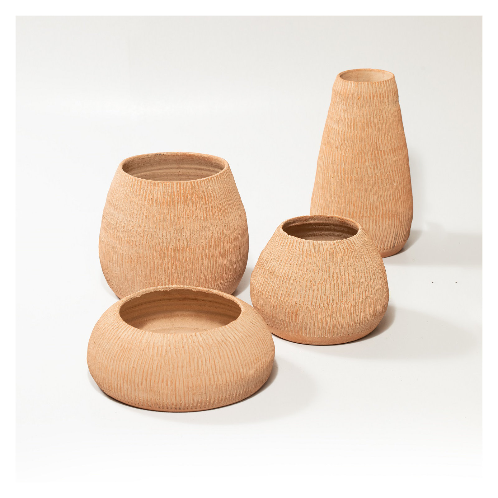 Agosto Clay Pot Planter