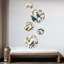 Décoration murale en métal «Quatre oiseaux bleus sur une branche II»