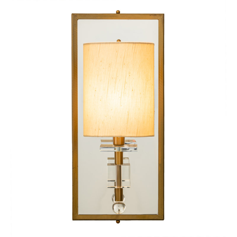 Barfleur 1 - Light Wallchiere