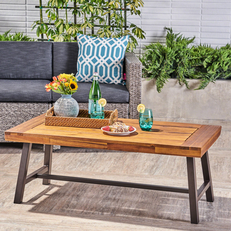 Table basse en bois attrayante - Style industriel moderne avec panneaux à lattes, 114,4 cm (l) x 62,2 cm (p) x 46,1 cm (h)