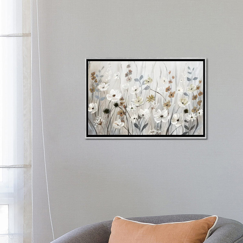 «Misty Meadow Field» encadré par Nan Print, H 18 po x l 26 po, Toile avec cadre flottant, Argent argent