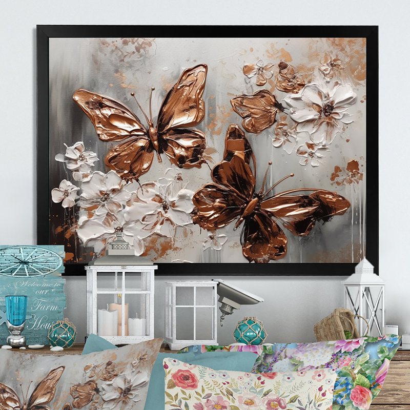 Rouzer Gold Butterfly Wings and Flowers II sur toile, H 24 po x l 32 po x P 1 po, Cadre photo noir