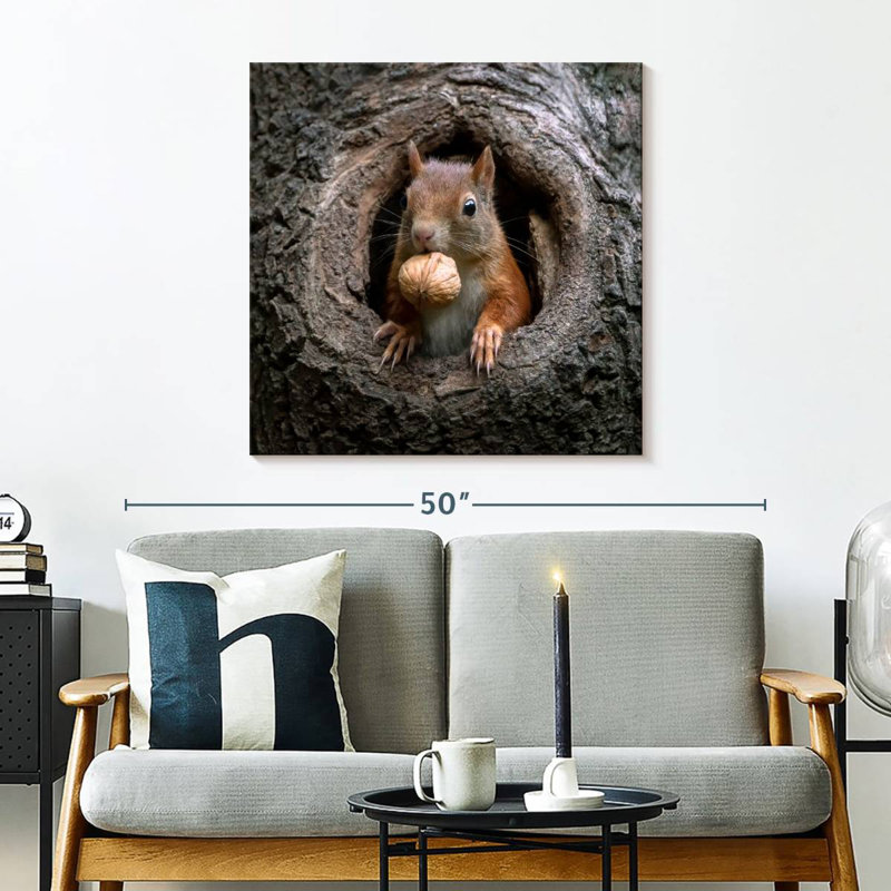 Crowle Squirrel dans un trou d'arbre, H 30 po x l 30 po