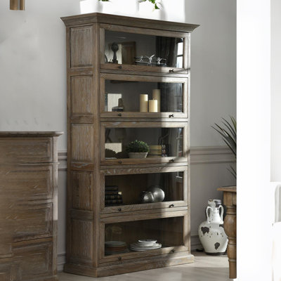 Image couleur solide + bois manufacturé + vitrines