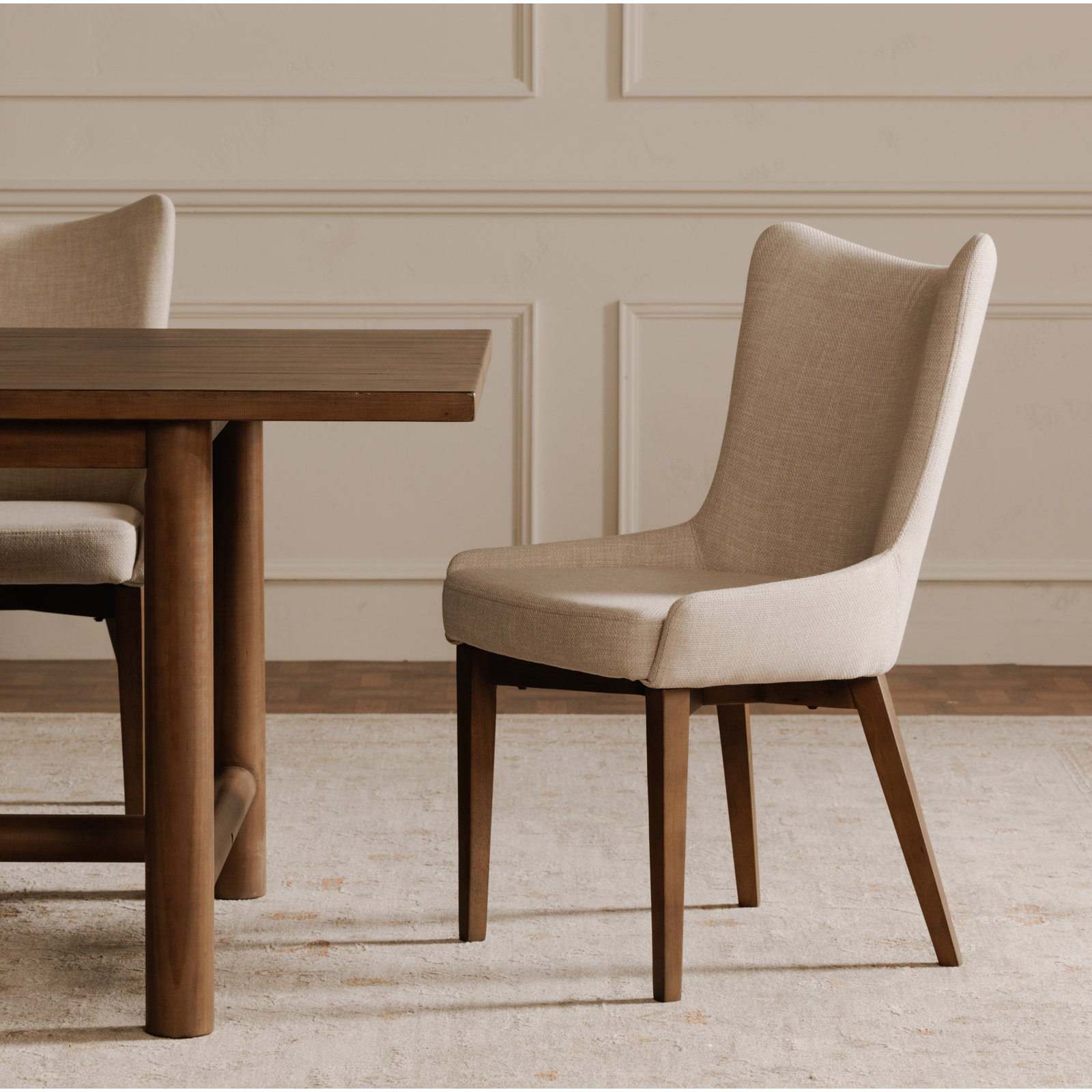Yuliana Timothy Dining Chair