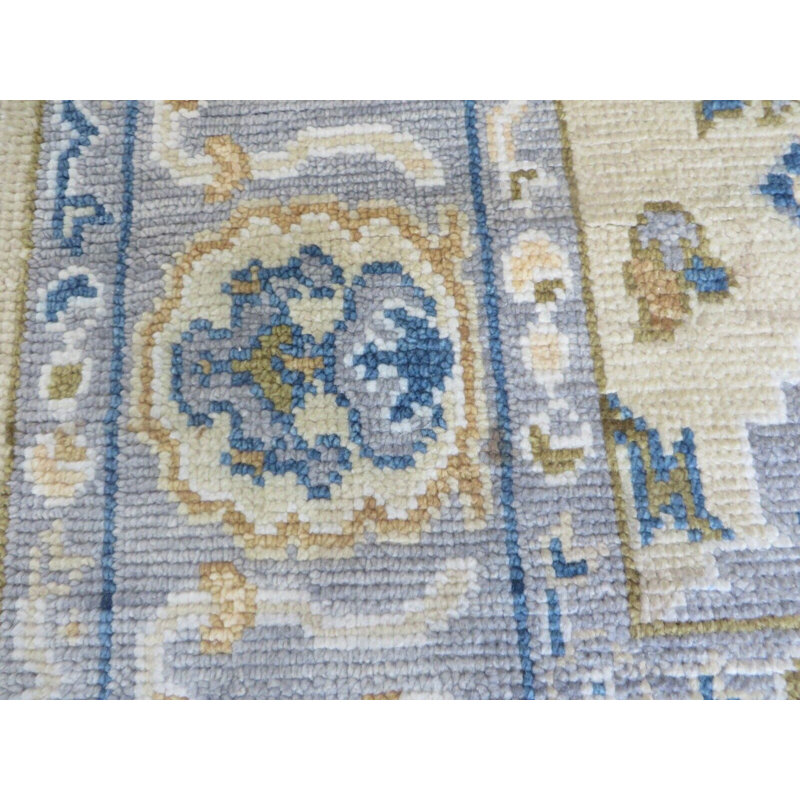 Tapis rectangulaire en laine 5 pi 11 po x 6 pi 2 po One-of-a-Kind