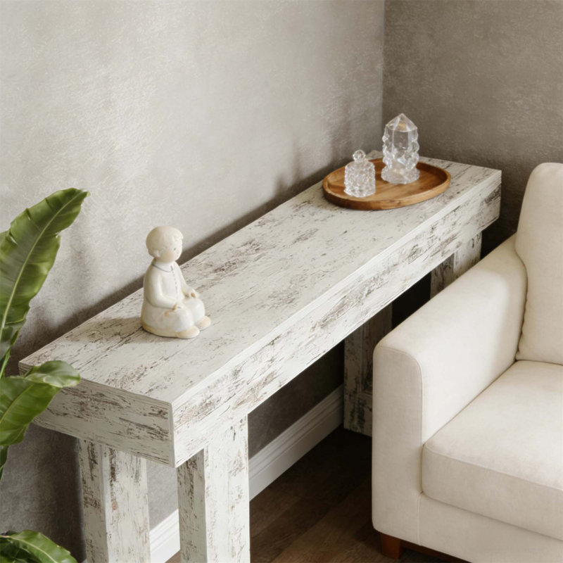 Table de canapé en bois de style champêtre avec charme rustique, bois d'ingénierie durable et utilisation polyvalente pour la décoration intérieure.