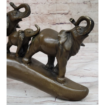 Figurines et sculptures de vertu