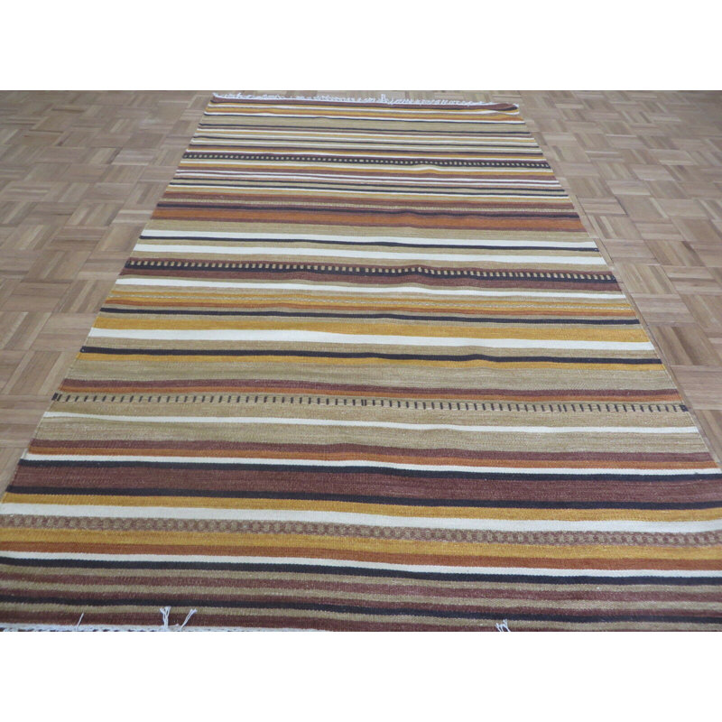 Tapis rouge / noir / blanc en laine fabriqué à la main à motif géométrique de conception unique 5 pi x 8 pi 3 po Maiga Dhurry