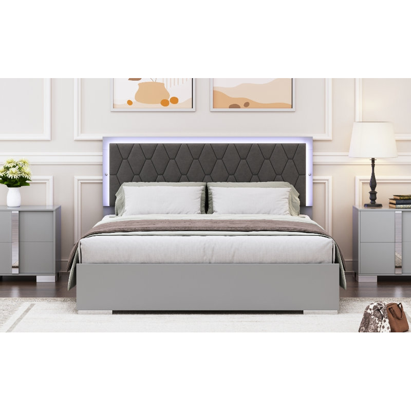 Grand lit tapissier avec lumières à DEL, lit plateforme moderne avec tête de lit en velours