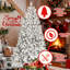Arbre de Noël pré-éclairé enneigé avec pommes de pin et arbre de Noël-78492438