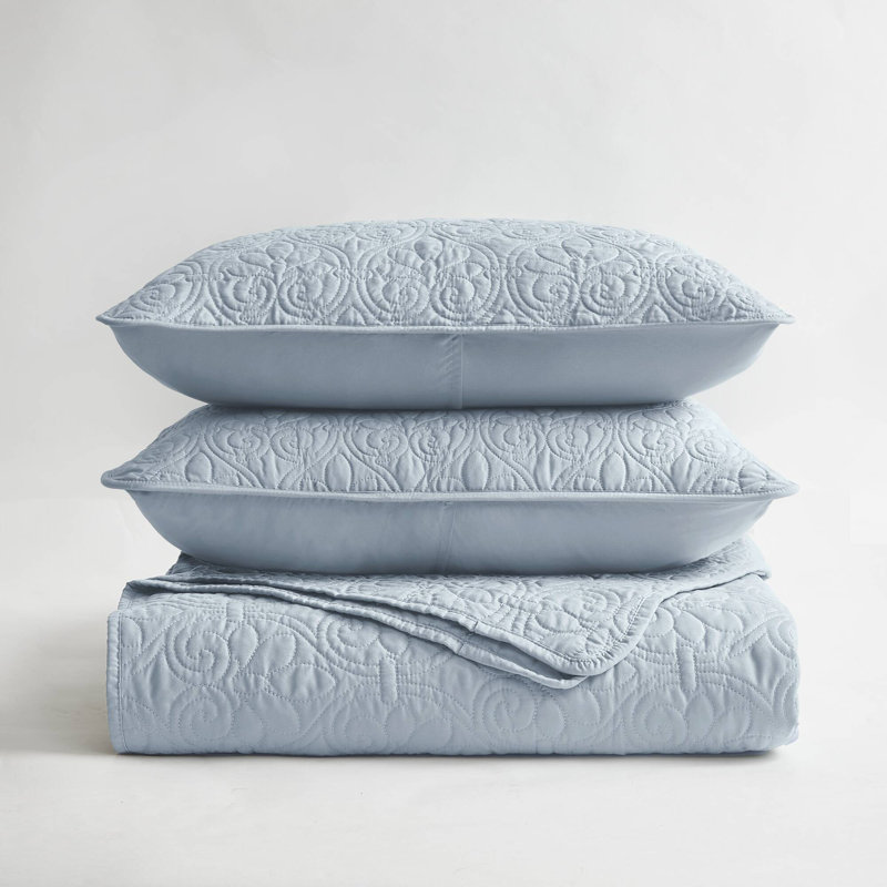 Quebec Reversible Quilt Set, Blue, Full/Queen Coverlet + 2 Standard Shams