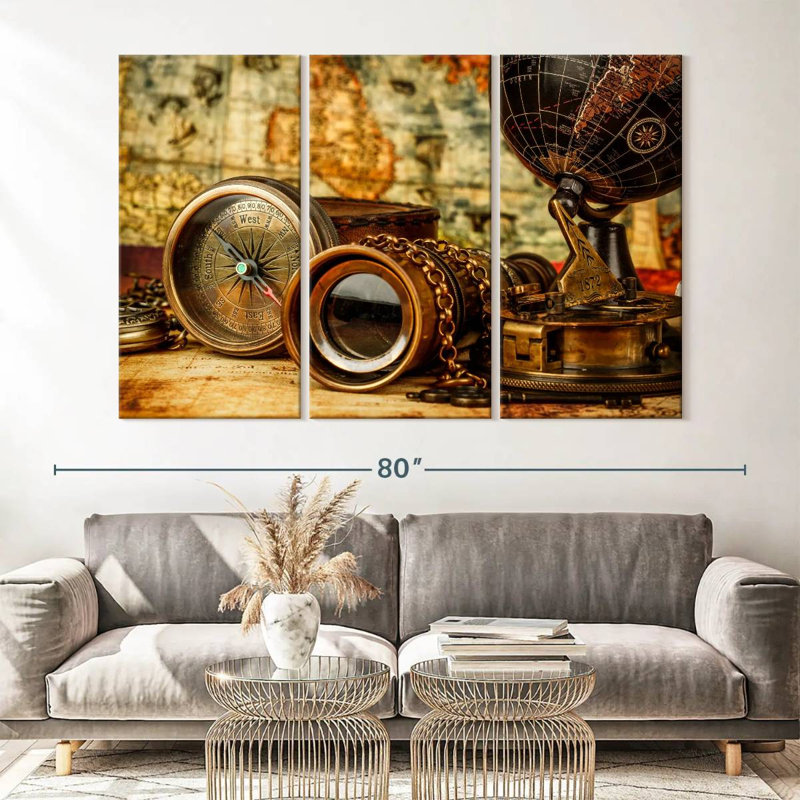 Ensemble de 3 boussoles en métal sur toile, H 42 po x l 65 po x P 1,25 po