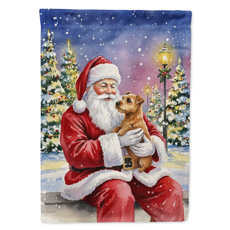 Norfolk terrier avec le drapeau du jardin du père Noël, Taille du jardin, Terrier de Norfolk