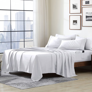 Swift Home Smart Pocket 4-Piece Sheet Set - Essential 1800 Series Microfiber - Fits Mattress up to 14" Thick - Convenient Storage, Peach Fuzz, Durable, Easy Care