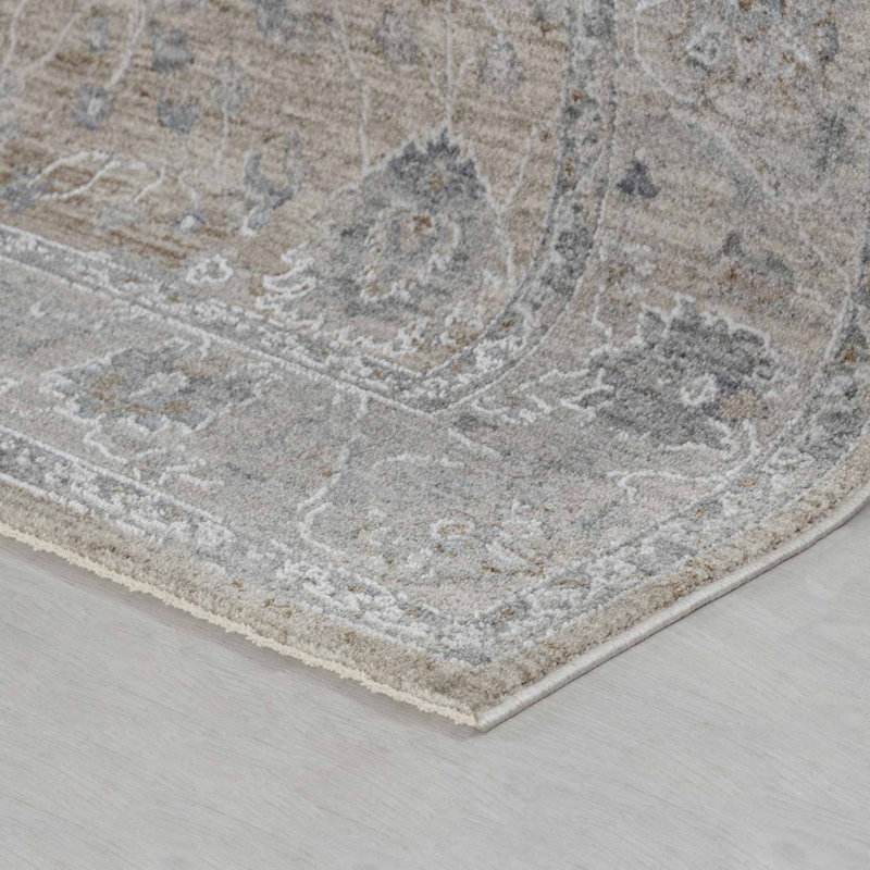 Tapis à médaillon floral doré / beige 5 pi x 8 pi (5 pi 3 po x 7 pi 7 po) Safiya, Rectangle de 5 pi x 8 pi