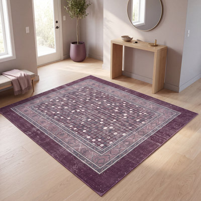 Tapis de salle de bain dans la salle à manger, entrée, couloir, couloir, bureau