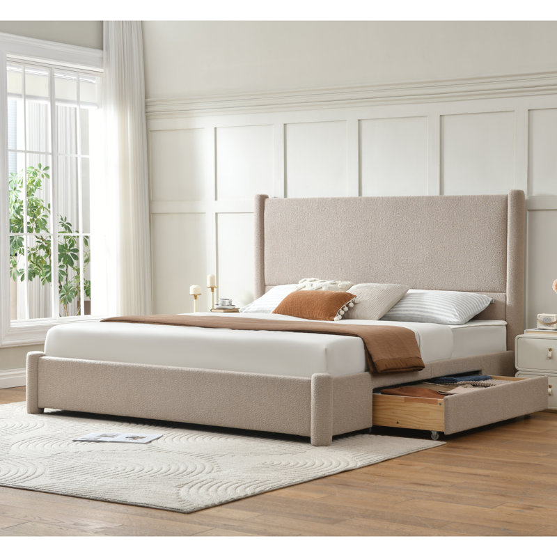 Lit plateforme Juanetta avec tête de lit de 131,6 cm (51,8 pouces) de haut, revêtement texturé en tweed et 2 grands tiroirs de rangement