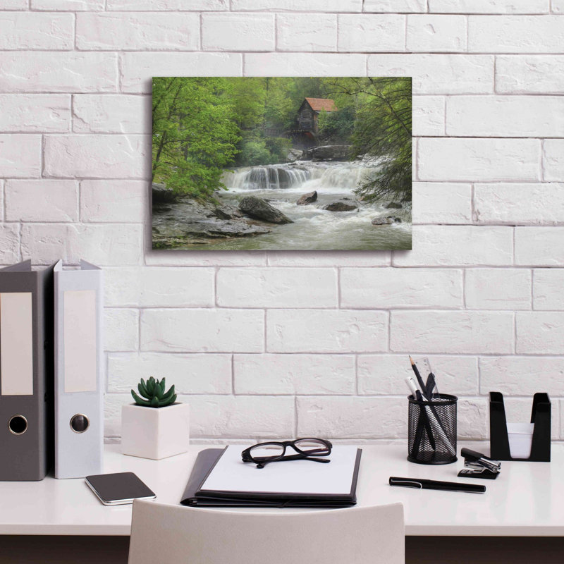 «Glade Creek Grist Mill» par Lori Deiter, art mural sur toile, H 12 po x l 18 po x P 0,75 po
