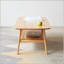 Table basse 100% bois massif avec plateau supérieur durable, parfaite pour les espaces de vie et de travail