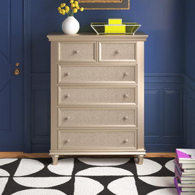 Adrianna 40'' W 6 - Drawer Dresser