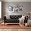 Canapé Chesterfield 3 places en polyuréthane avec assise profonde, dossier capitonné et siège pour appartement ou bureau-133445406