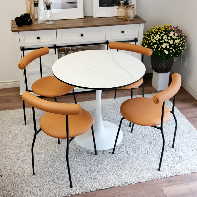 Ensemble de table de salle à manger pour 4 personnes - table Tuilp avec 4 chaises de salle à manger rembourrées (orange simple)