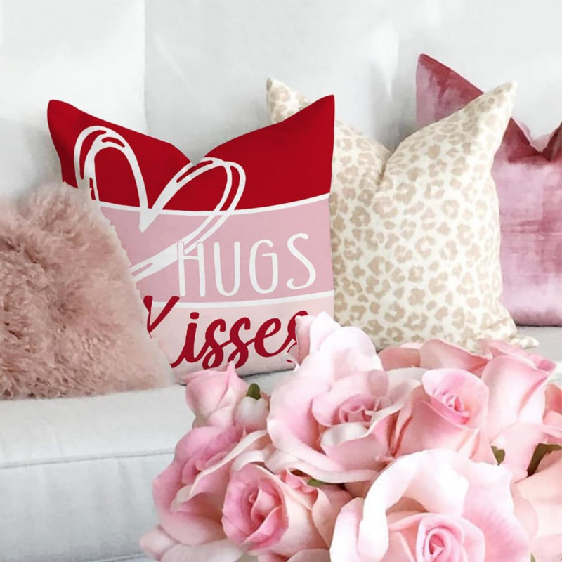 Ensemble de 4 housses de coussin pour la Saint-Valentin «Hello Valentine Hugs & Kisses»