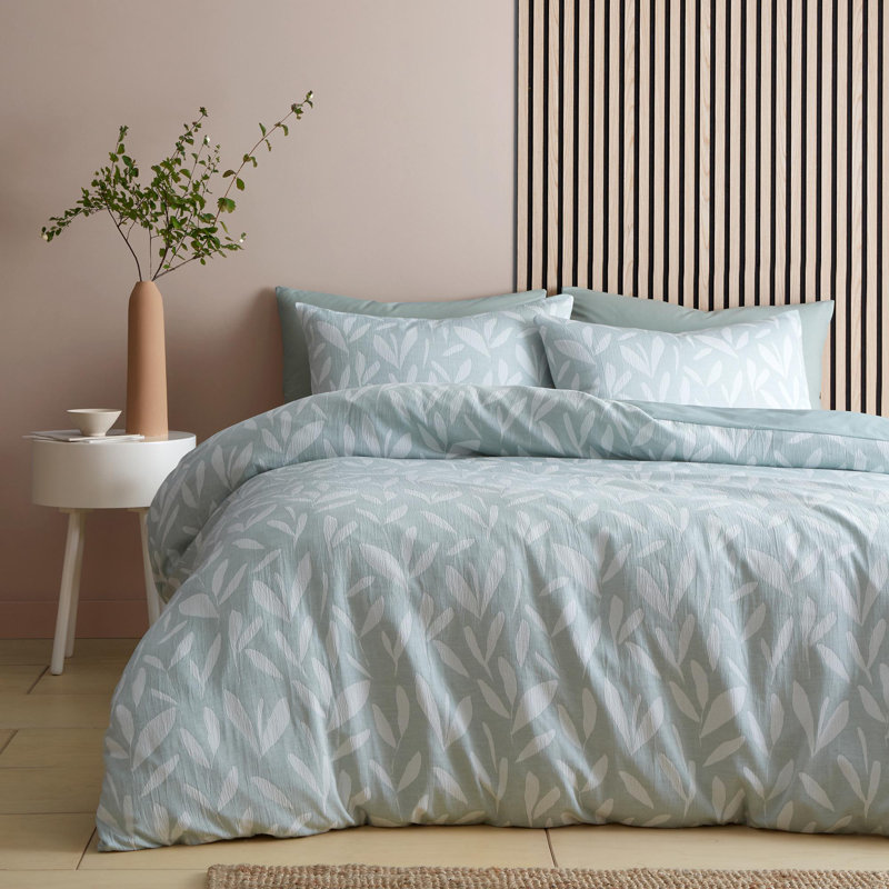 Emile Polyester Floral Duvet Cover Set with Pillowcases Included, King Duvet Cover Set + 2 Pillowcases
