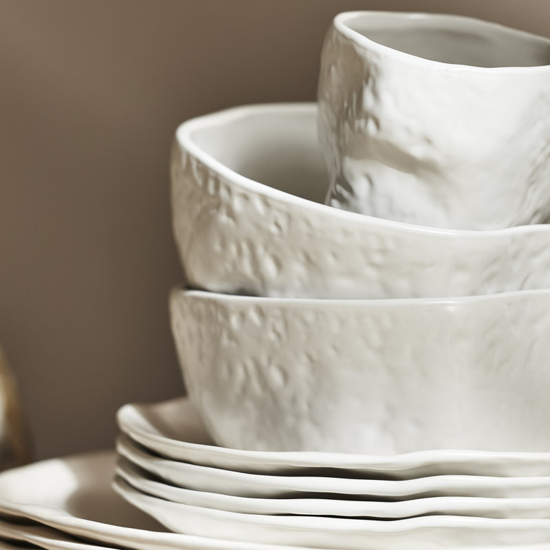 Atik 32 Piece Stoneware Dinnerware Set - Service for 8, White
