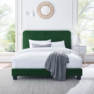 Lit plateforme en velours Celine Channel