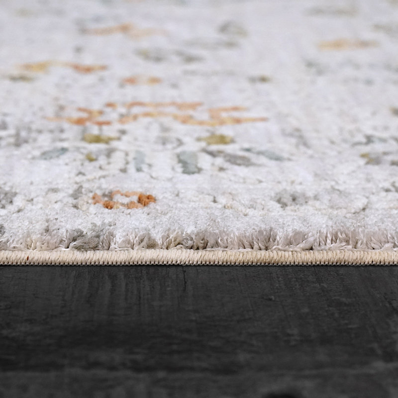 Oriental Area Rug in Ivory/Grey, Rectangle 7.1' x 10.1'