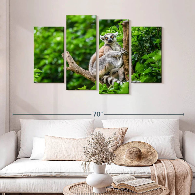 Brampt Stunned Lemur, 32" H x 52" W
