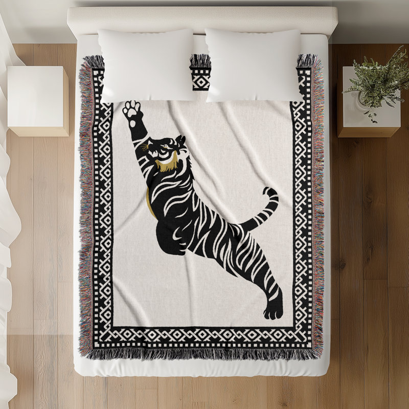 Jeté de lit Kat Tiger, L 70 po x l 50 po, Blanc cassé