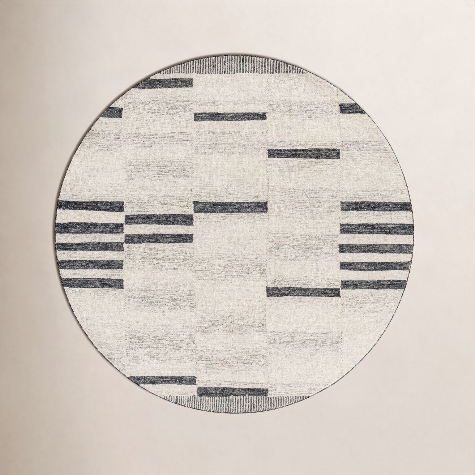 Uptown Hand-Tufted Geometric Rug, Round 8'