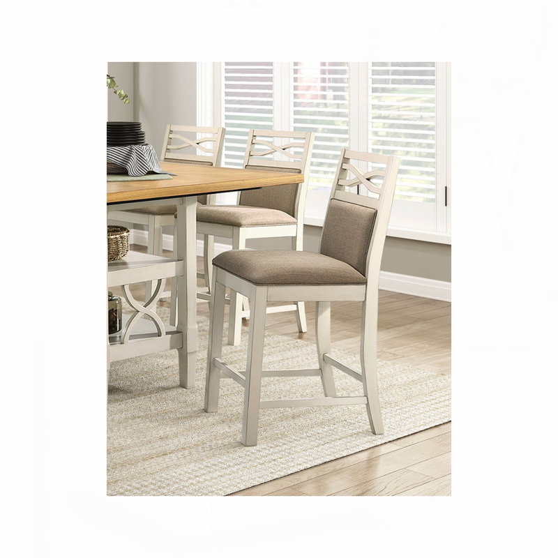 Ensemble de chaises à hauteur de comptoir
