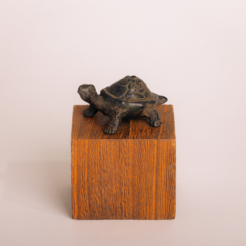 Statuette de tortue en bronze
