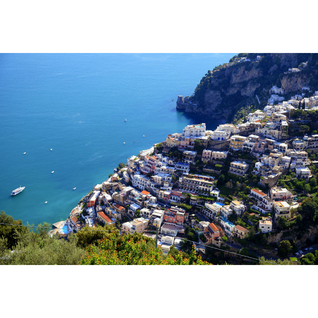 Panorama über Positano - Amalfiküste, Italien von Agustavop - Kunstdrucke ohne Rahmen auf Leinwand