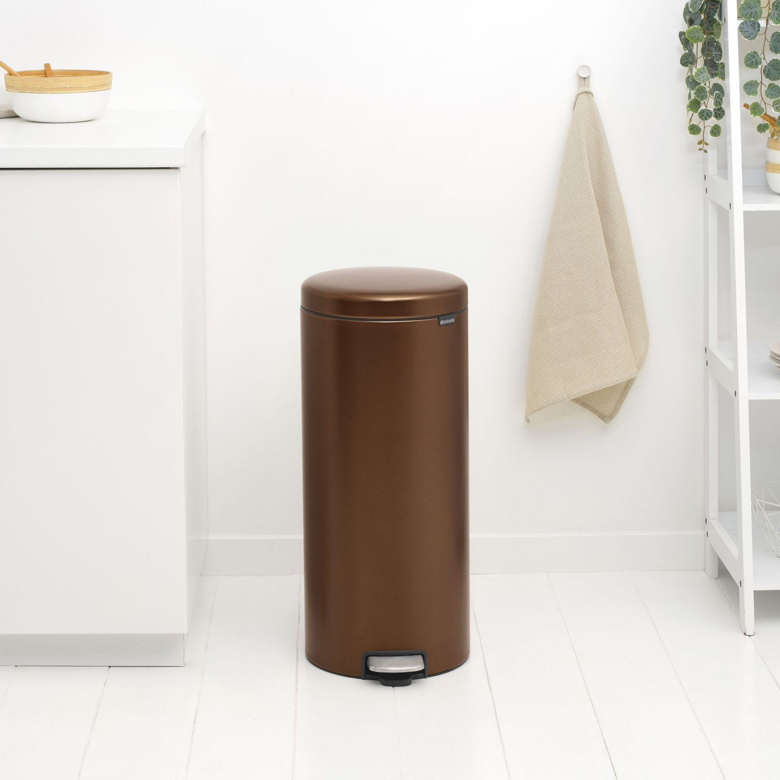 Brabantia Newicon 8gal Step-On Trash Can, Bronze