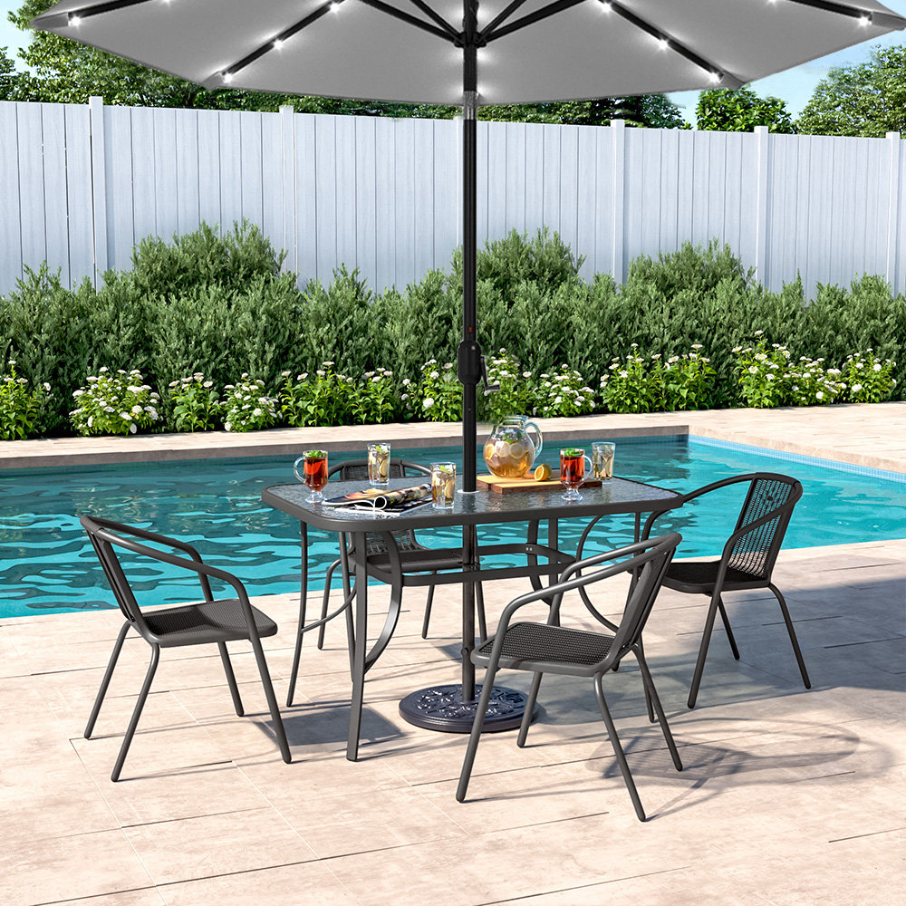 4 Person Patio Diniing Set With Umbrella