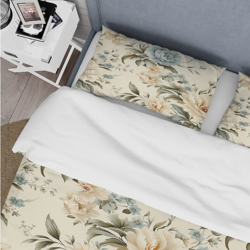 Minimalist Chic Victorian Pattern II Duvet Cover, King Duvet Cover + 2 King Shams
